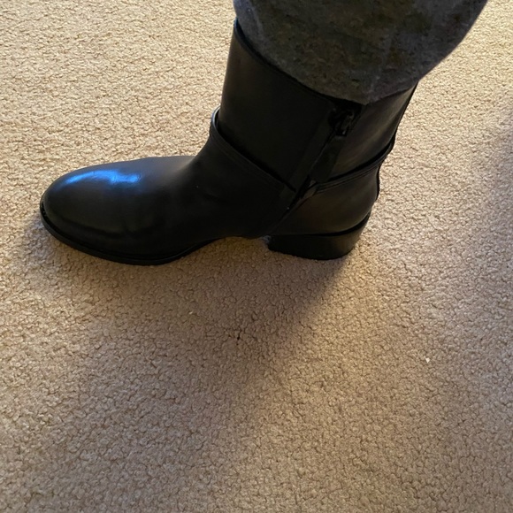 Womens Tory Burch black leather ankle booties - Picture 8 of 11